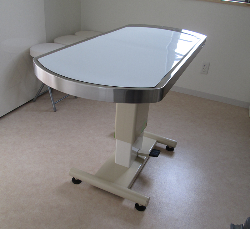HUMAX 診察台 EX-GPO(オーバル天板) - 画像 (3)